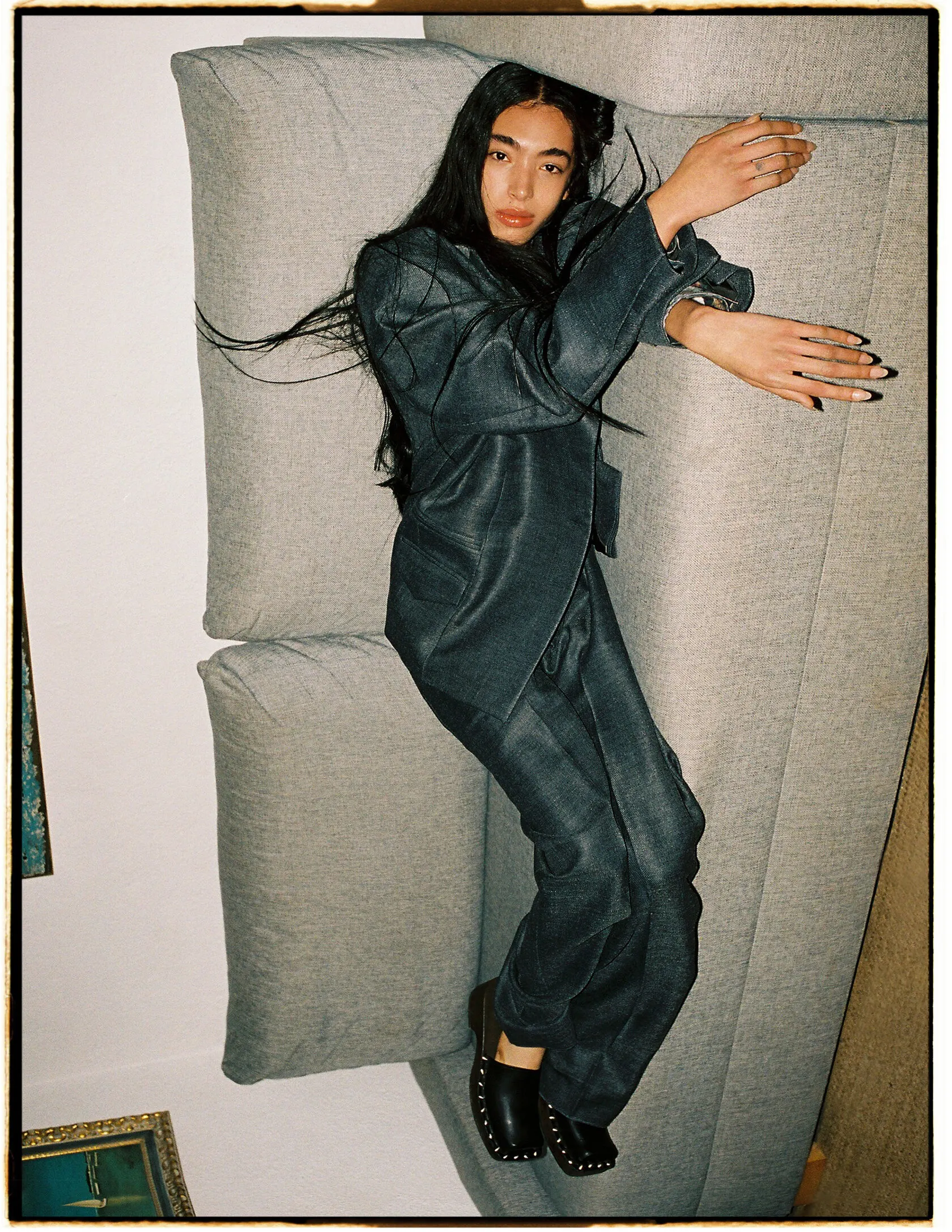 Schön! story photographed by Yulia Plakhotnikova, makeup and hair by Anastasiia Babii