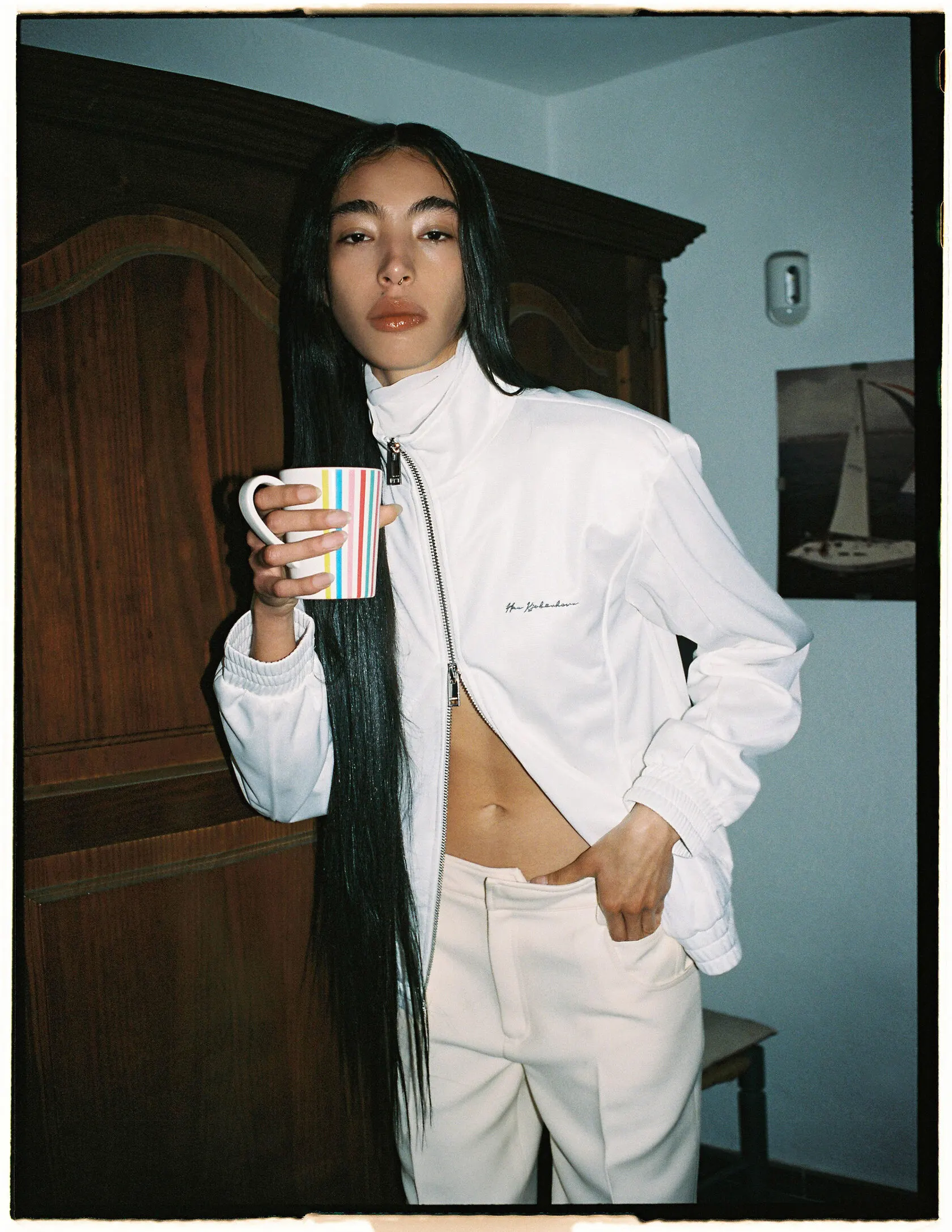 Schön! story photographed by Yulia Plakhotnikova, makeup and hair by Anastasiia Babii