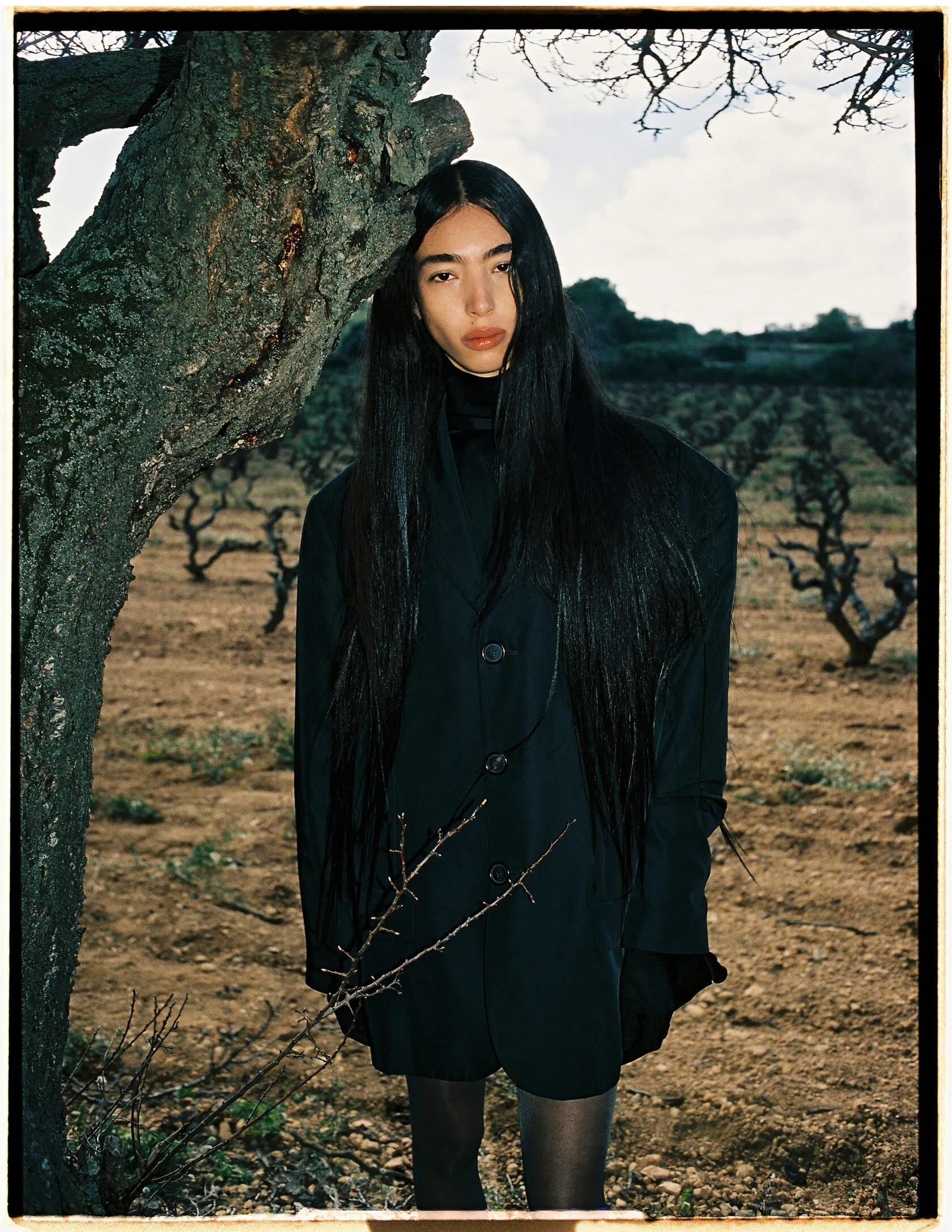Schön! story photographed by Yulia Plakhotnikova, makeup and hair by Anastasiia Babii